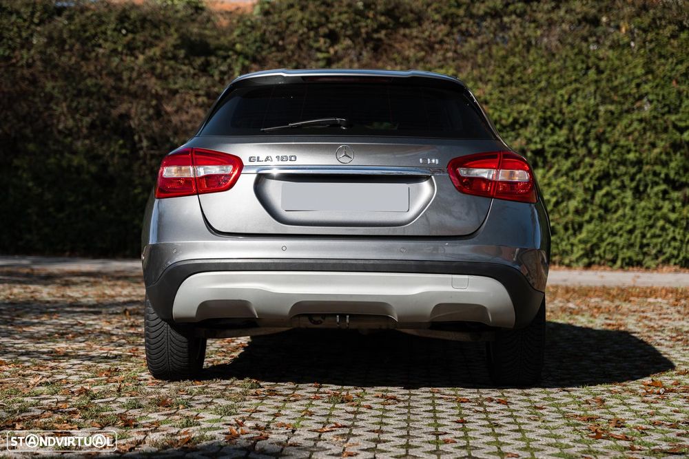 Mercedes-Benz GLA 180 CDI Urban - 6