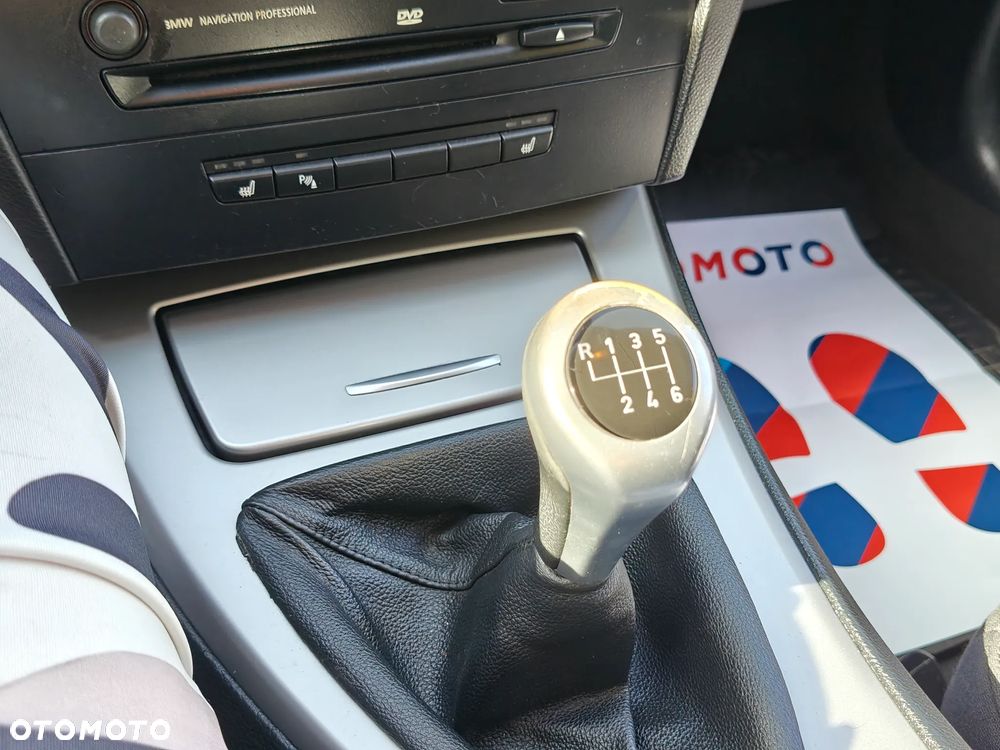 BMW Seria 3 320i - 23