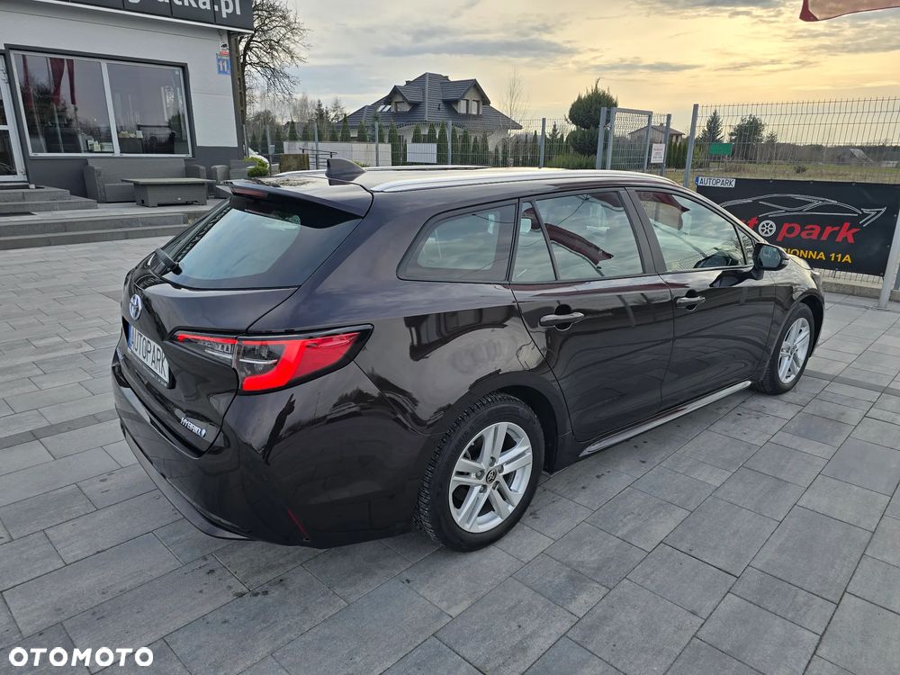 Toyota Corolla ver-1-8-hybrid-comfort - 16
