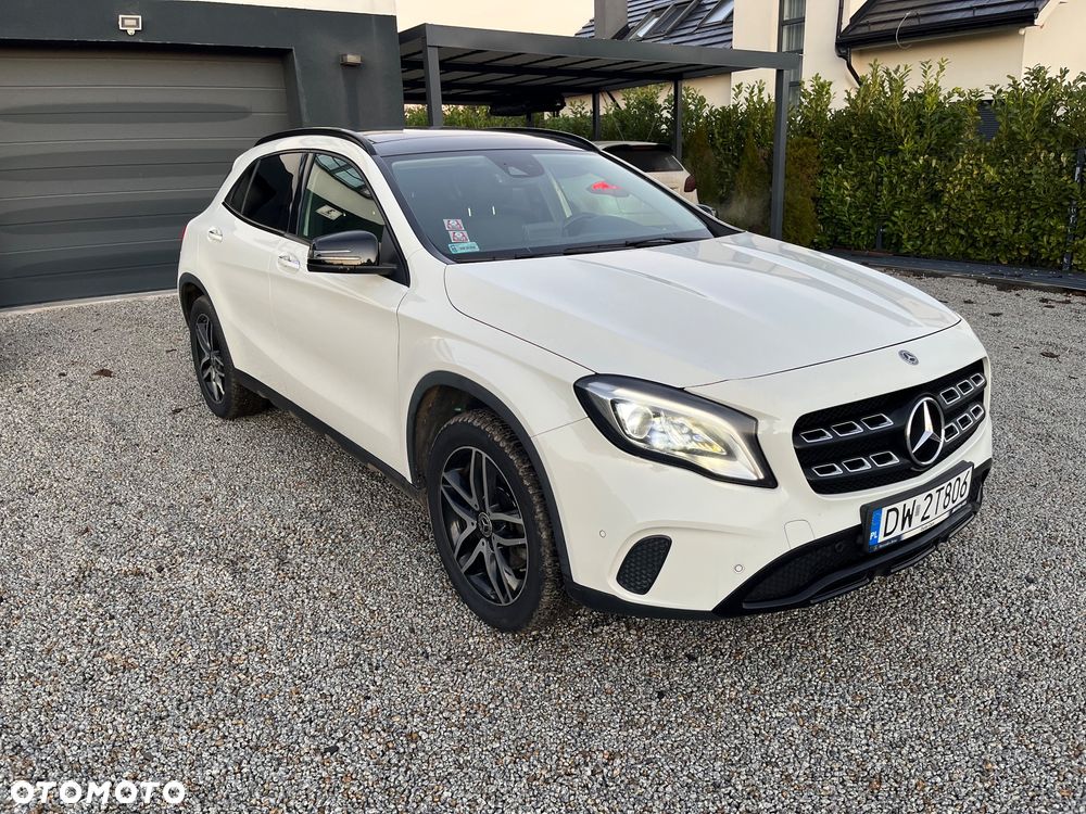 Mercedes-Benz GLA 220 4-Matic - 3