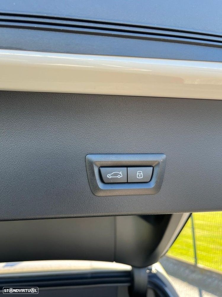 BMW X3 30 e xDrive Pack M Desportivo - 46