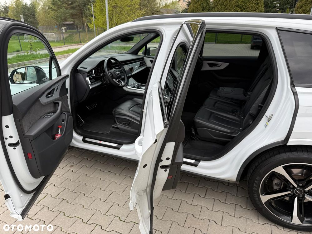 Audi Q7 - 11
