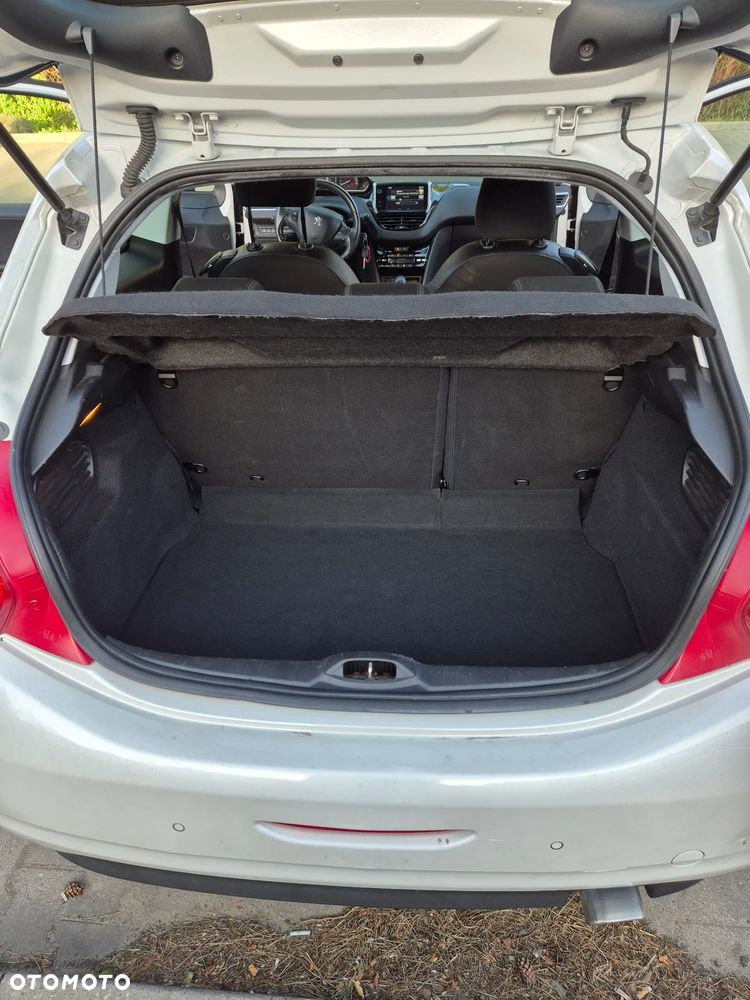 Peugeot 208 e-HDi 92 Stop&Start Allure - 14