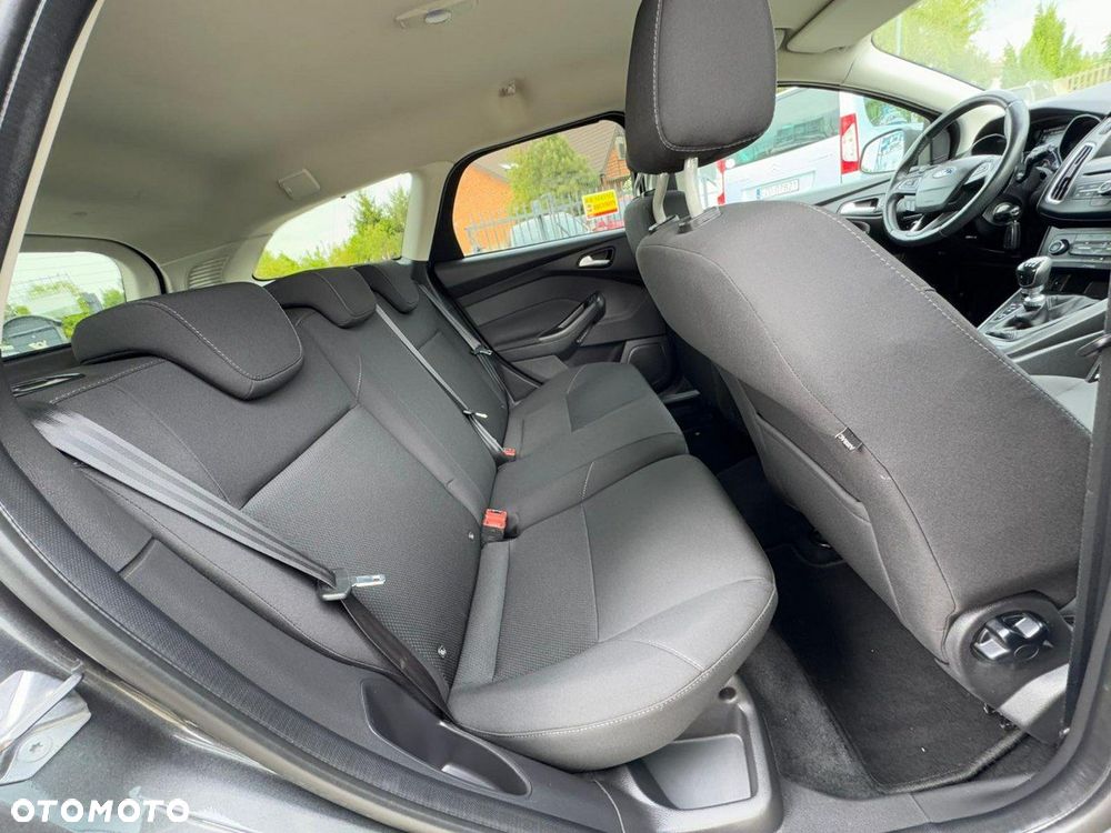 Ford Focus 1.0 EcoBoost Edition - 24