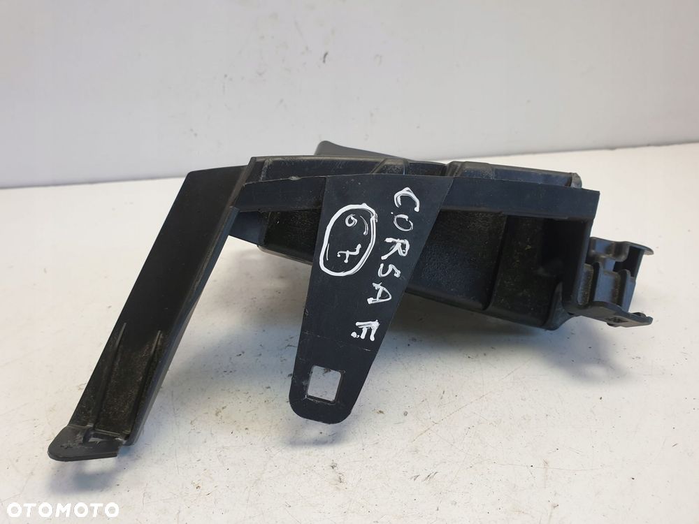 Opel Corsa F ŚLIZG ZDERZAKA prawy tył 39167900 - 4