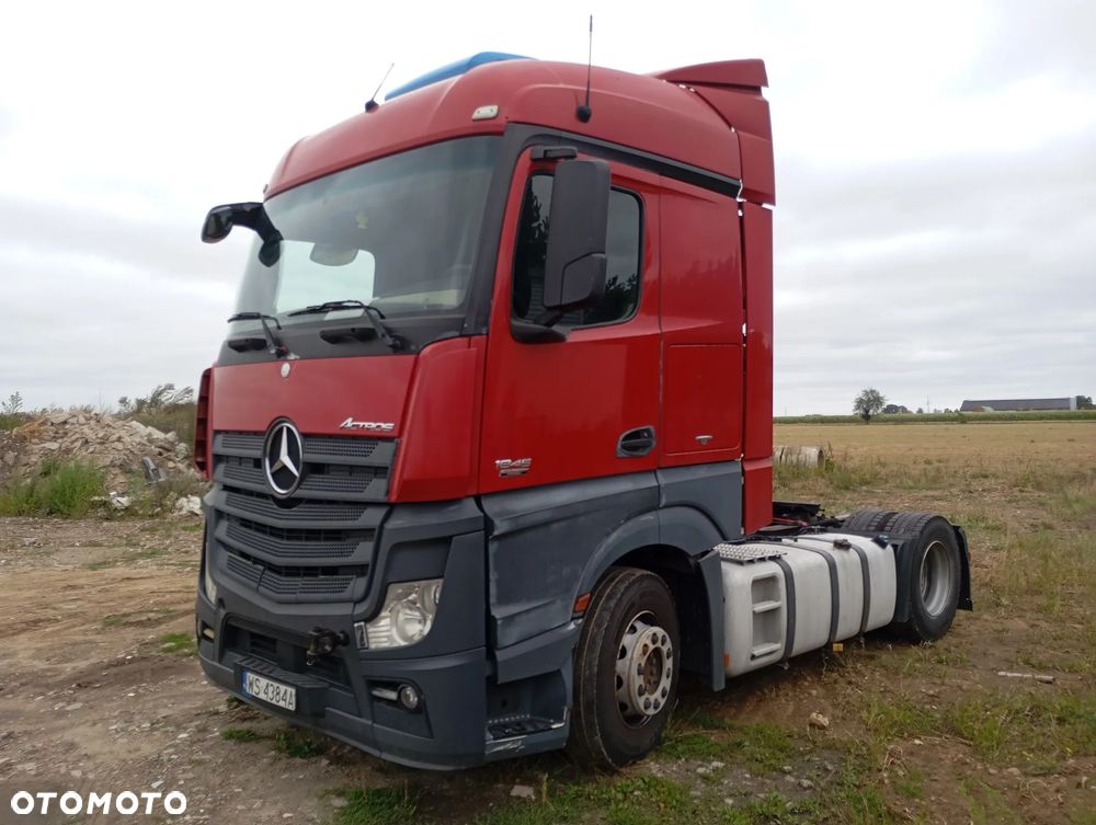 Mercedes-Benz actros - 1
