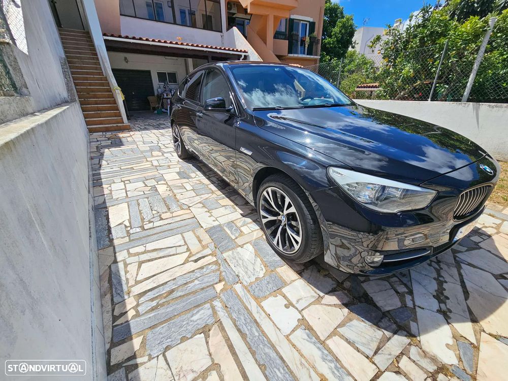 BMW 535 Gran Turismo - 12