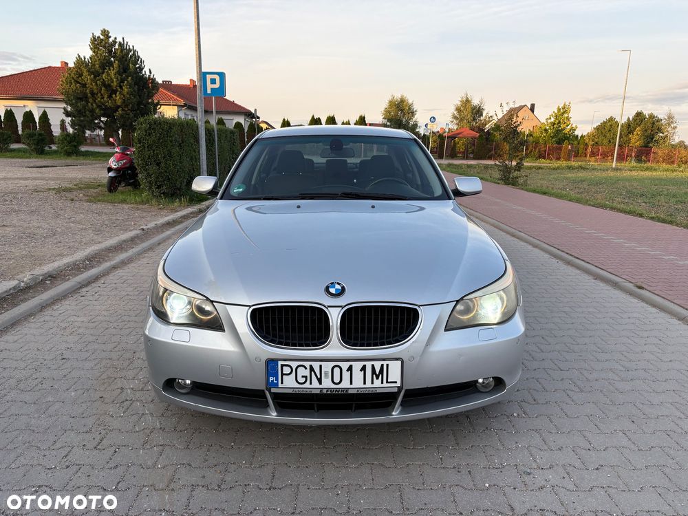 BMW Seria 5 520i - 3
