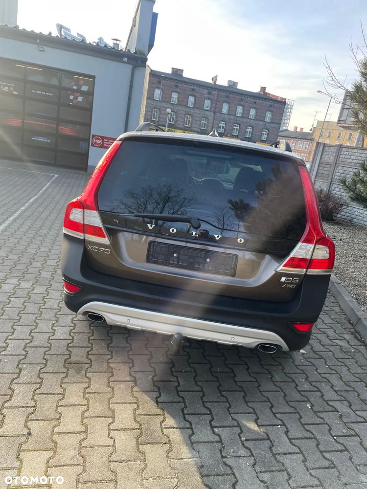 Volvo XC 70 D5 AWD Summum - 2
