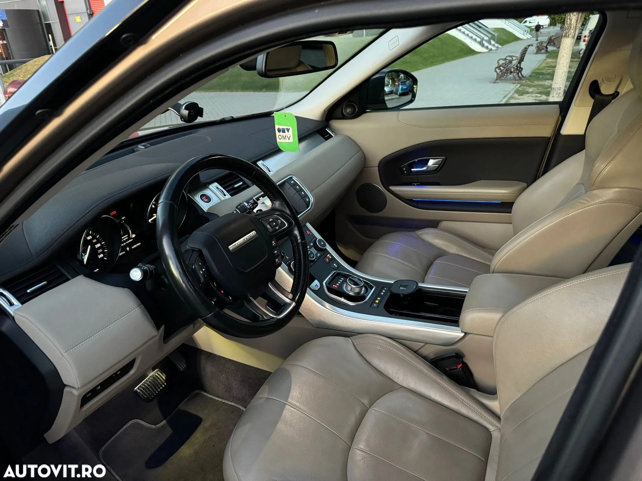 Land Rover Range Rover Evoque - 11