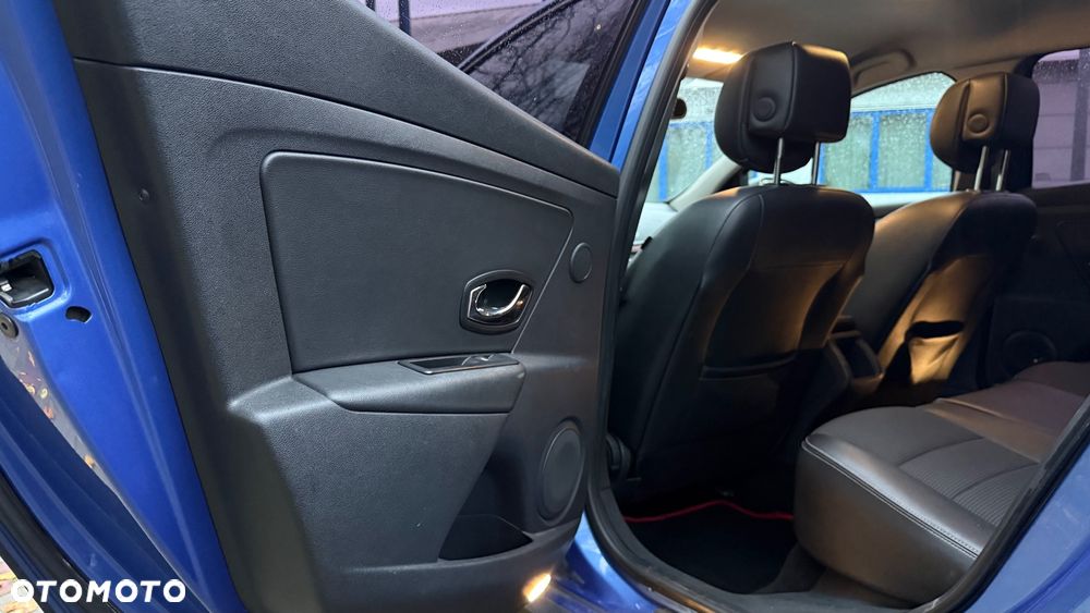 Renault Megane TCe 180 GT - 29