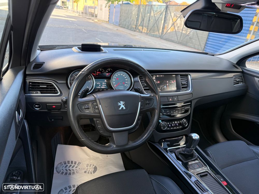 Peugeot 508 SW 1.6 e-HDi Allure 2-Tronic - 21