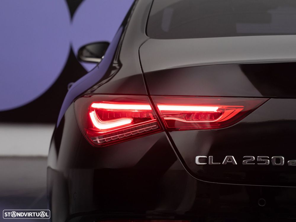 Mercedes-Benz CLA 250 e AMG Line - 11