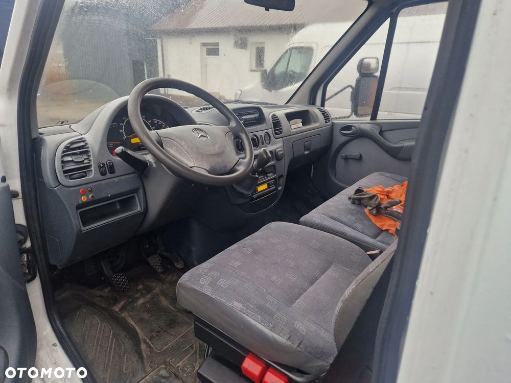 Mercedes-Benz SPRINTER - 7