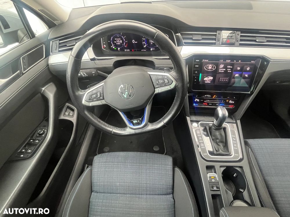 Volkswagen Passat GTE - 10