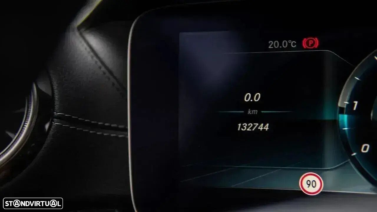 Mercedes-Benz E 220 - 52