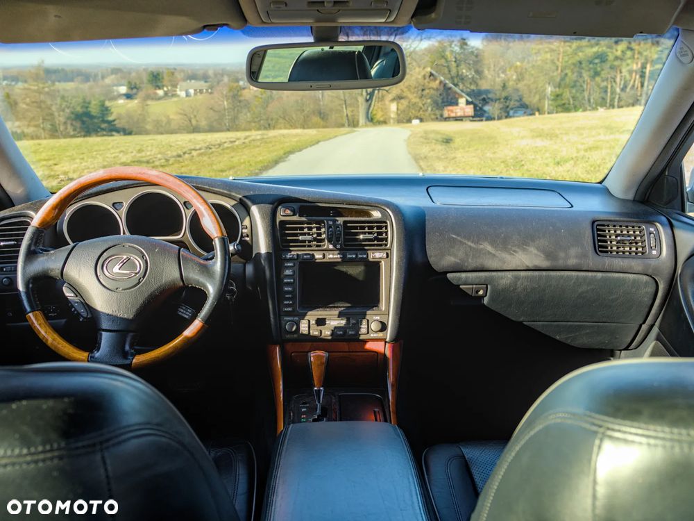 Lexus GS - 12
