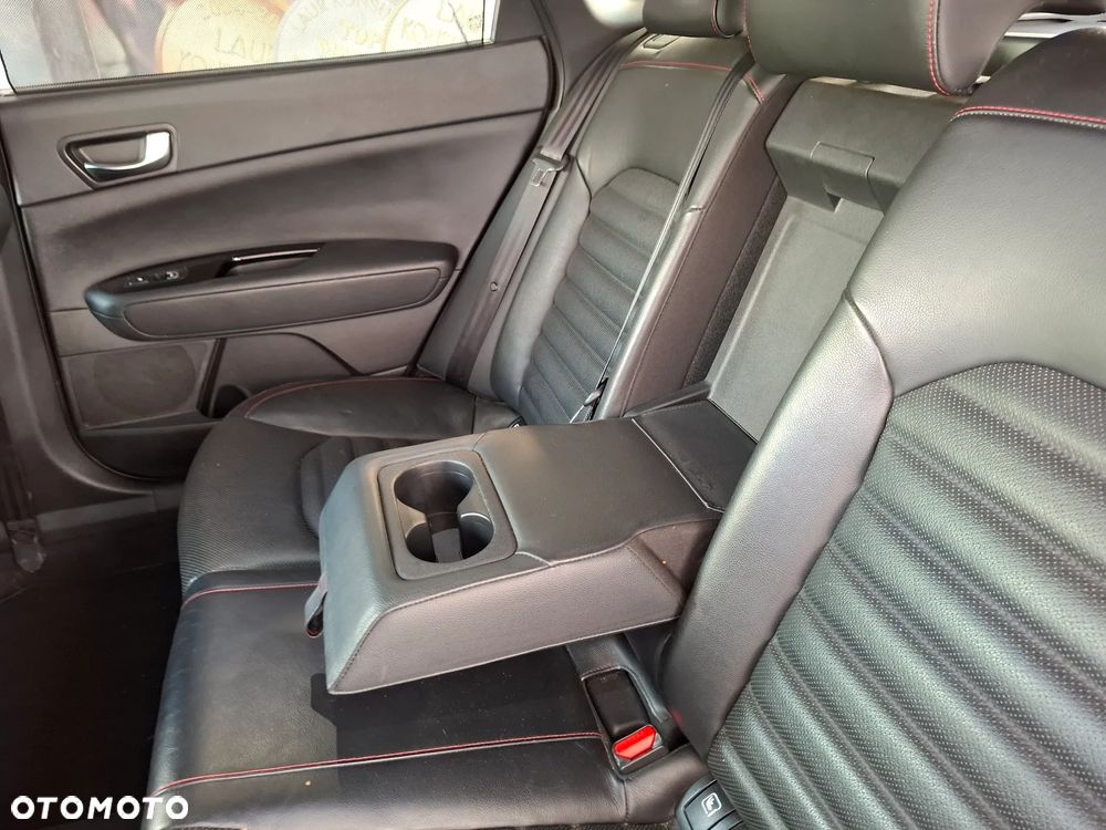 Kia Optima 1.7 CRDI GT Line DCT - 19