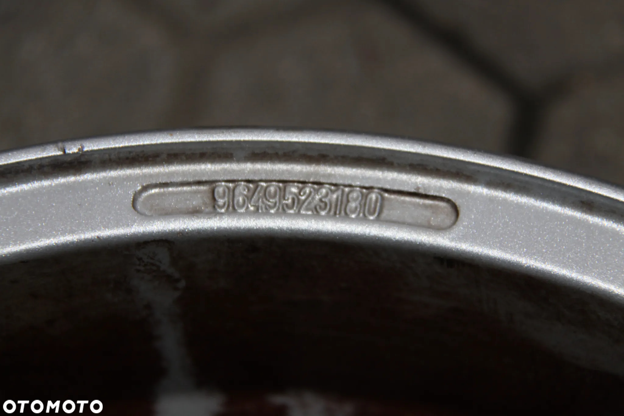 Felga Aluminiowa  Peugeot 9649523180 6J15 ET 27 4x108 - 5