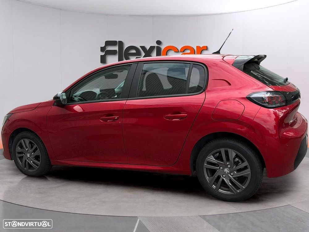Peugeot 208 - 10