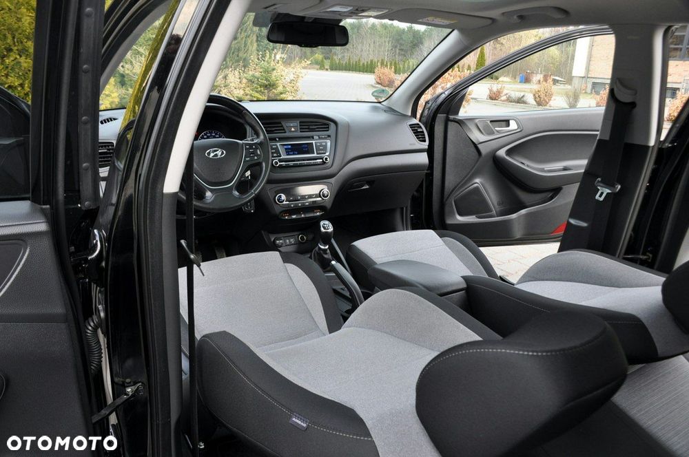 Hyundai i20 - 27