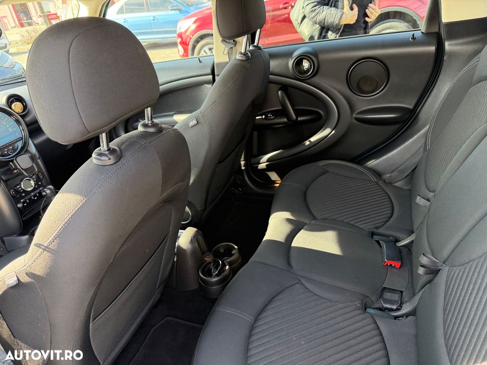 Mini Countryman - 10