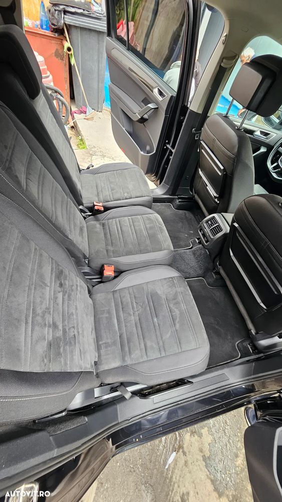 Volkswagen Touran 2.0 TDI SCR DSG Highline - 29