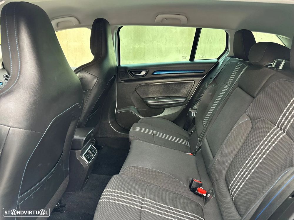 Renault Mégane Sport Tourer 1.5 dCi GT Line EDC J18 - 27