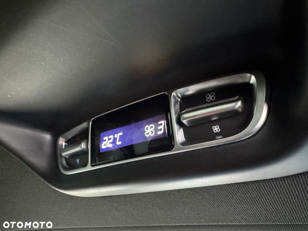 Mercedes-Benz Klasa V - 23