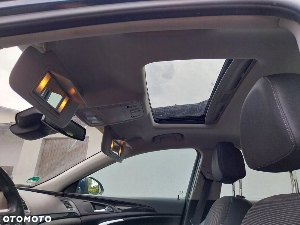 Opel Insignia 1.8 Cosmo - 29
