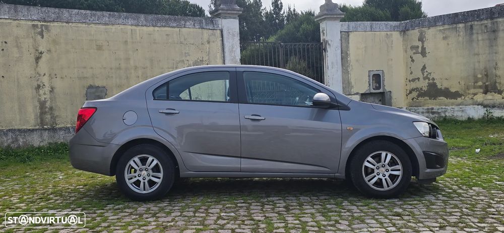 Chevrolet Aveo 1.3 VCDi LT - 6