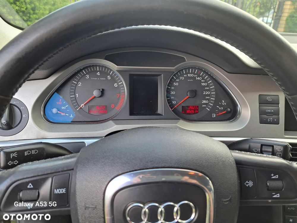 Audi A6 Avant - 14
