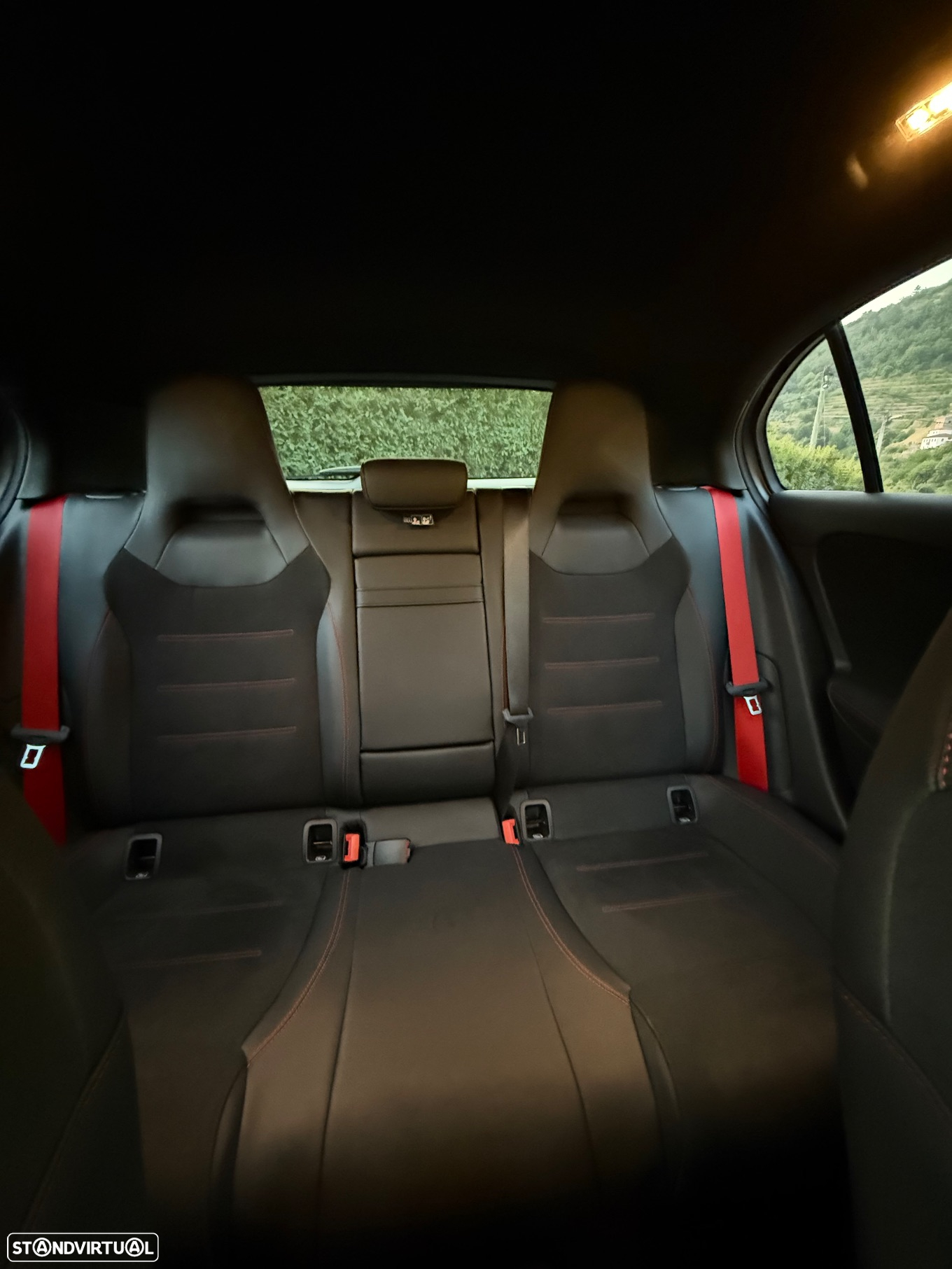 Mercedes-Benz A 45 AMG S 4Matic+ - 12