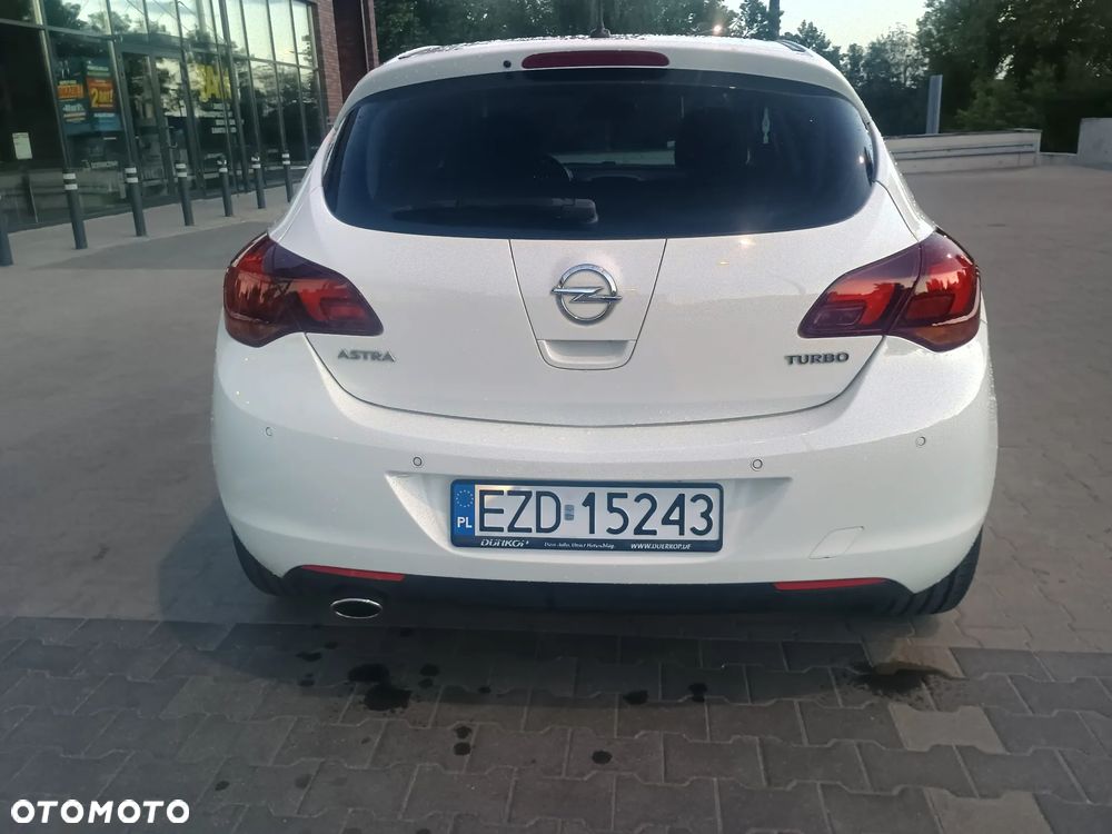Opel Astra 1.6 Turbo White Edition - 6