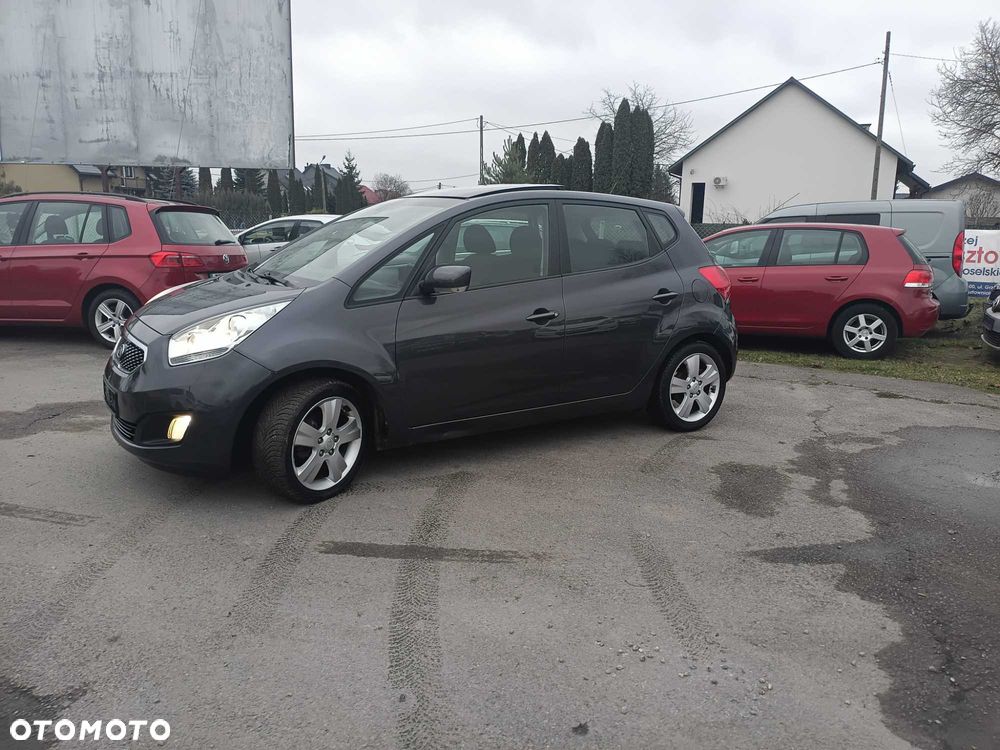 Kia Venga - 5