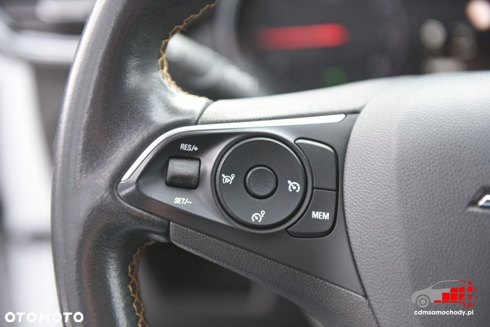 Opel Crossland X - 30