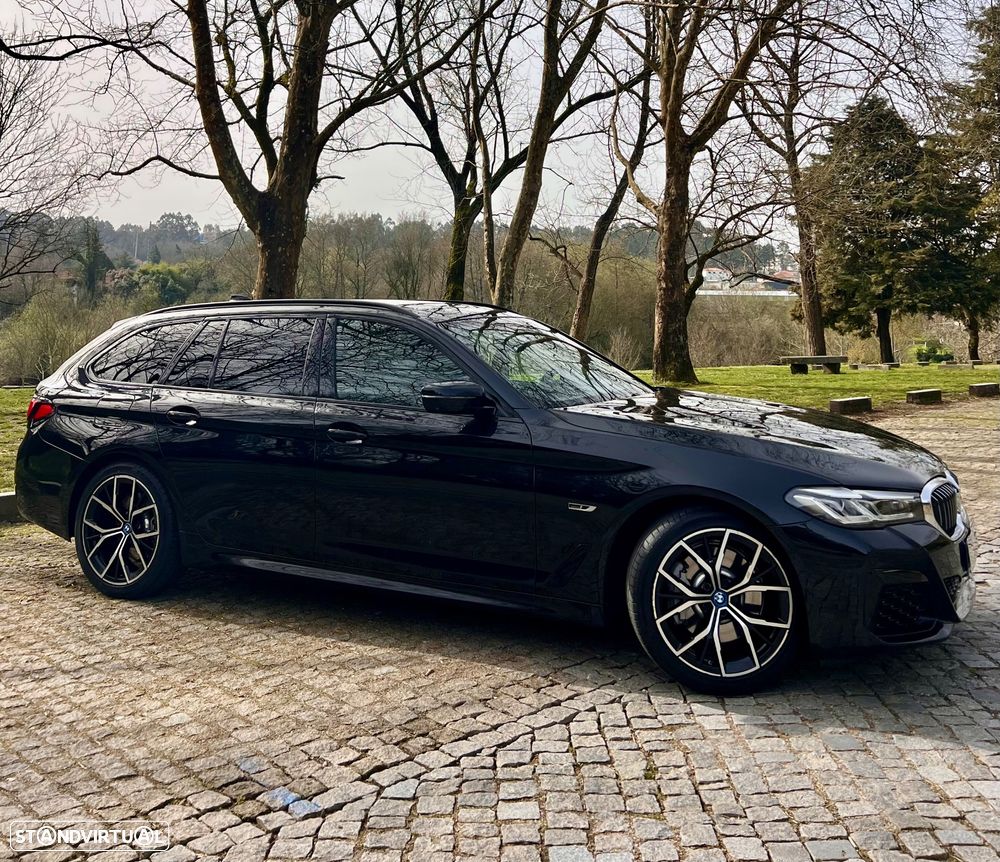 BMW 530 e Pack Desportivo M - 2