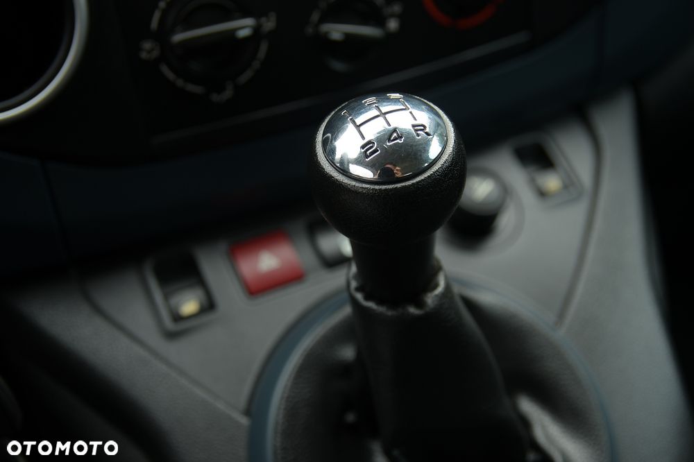 Peugeot Partner - 30