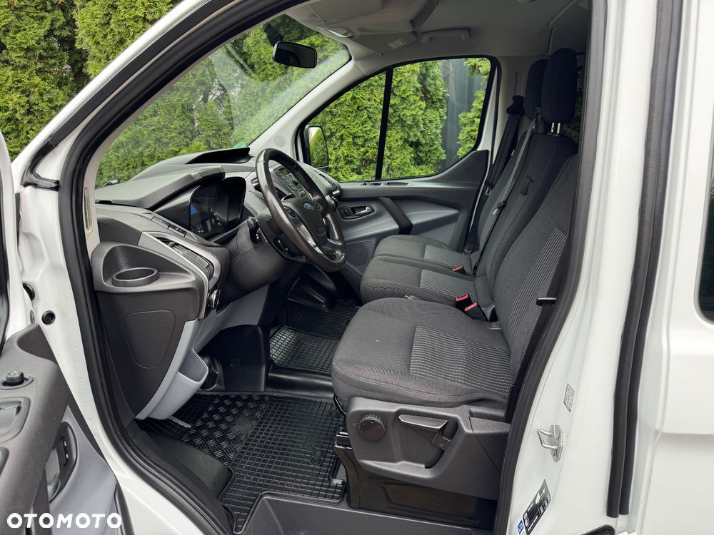 Ford Transit Custom 290 L1H1 Limited - 15