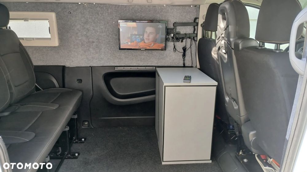 Renault Trafic III kempingowy - 18