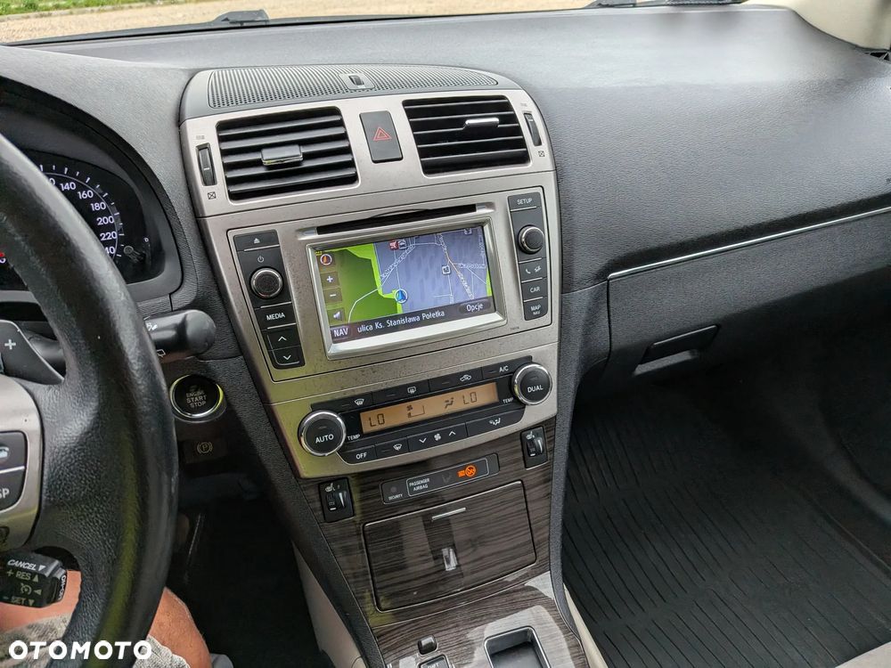 Toyota Avensis 2.0 Prestige EU5 MS - 28
