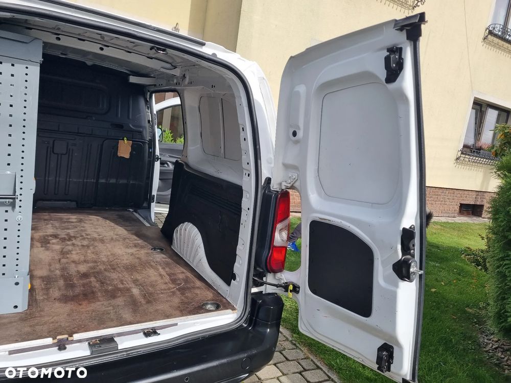 Opel COMBO MAXI LONG L2 - 21