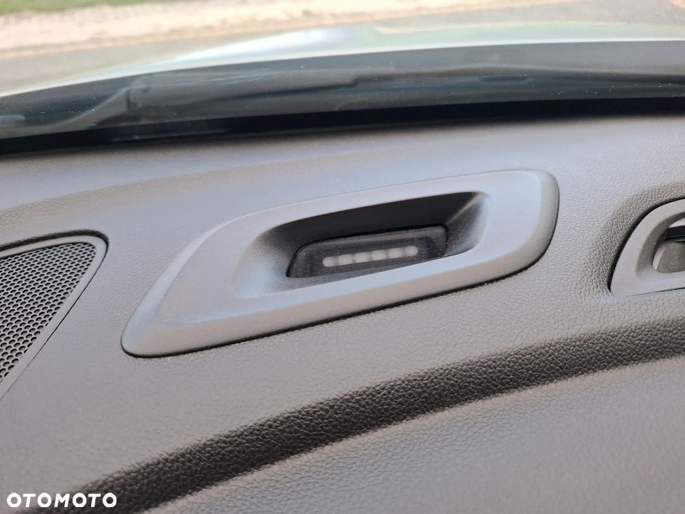 Opel Astra 1.4 Turbo Edition - 29