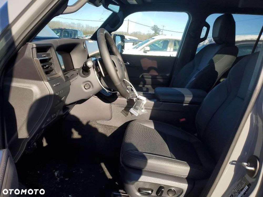Lexus GX - 9