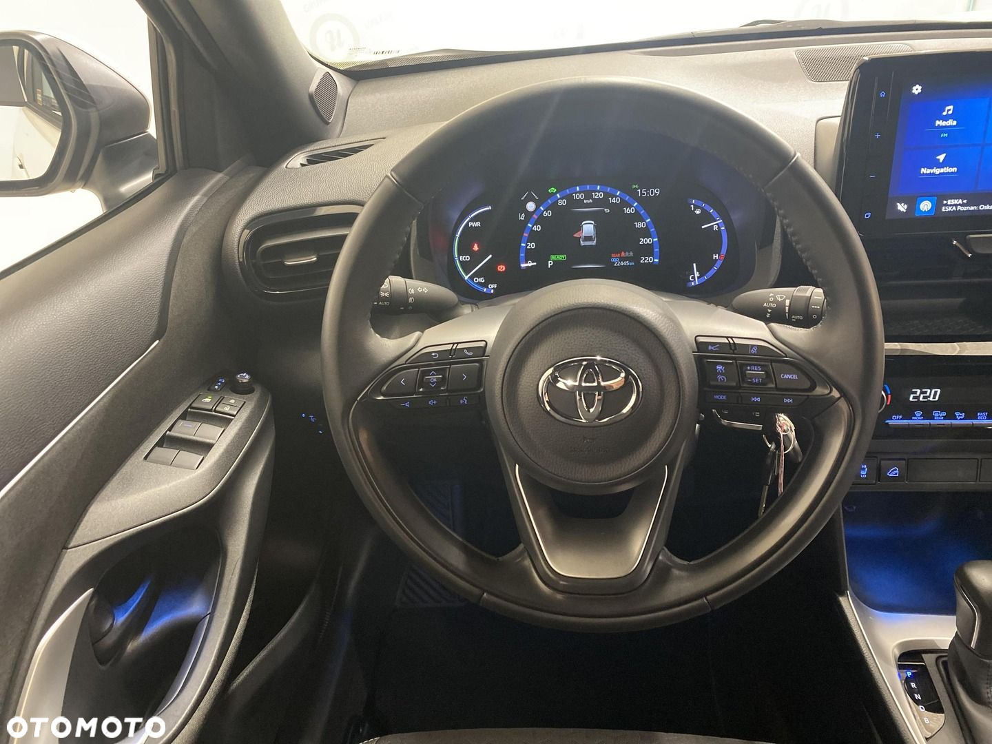 Toyota Yaris Cross - 12