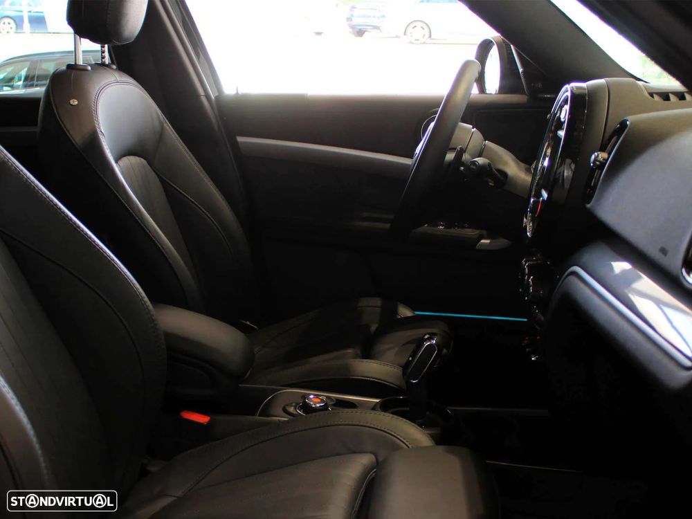 MINI Countryman Cooper SD Auto - 16