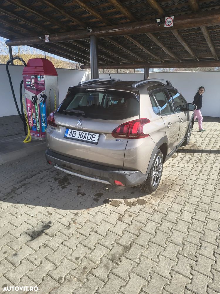 Peugeot 2008 1.2 PureTech Turbo EAT6 S&S Allure - 3