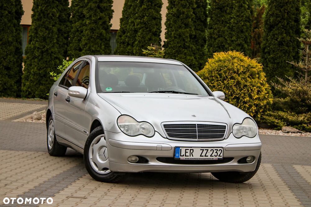 Mercedes-Benz Klasa C 180 Kompressor Automatik Classic - 9