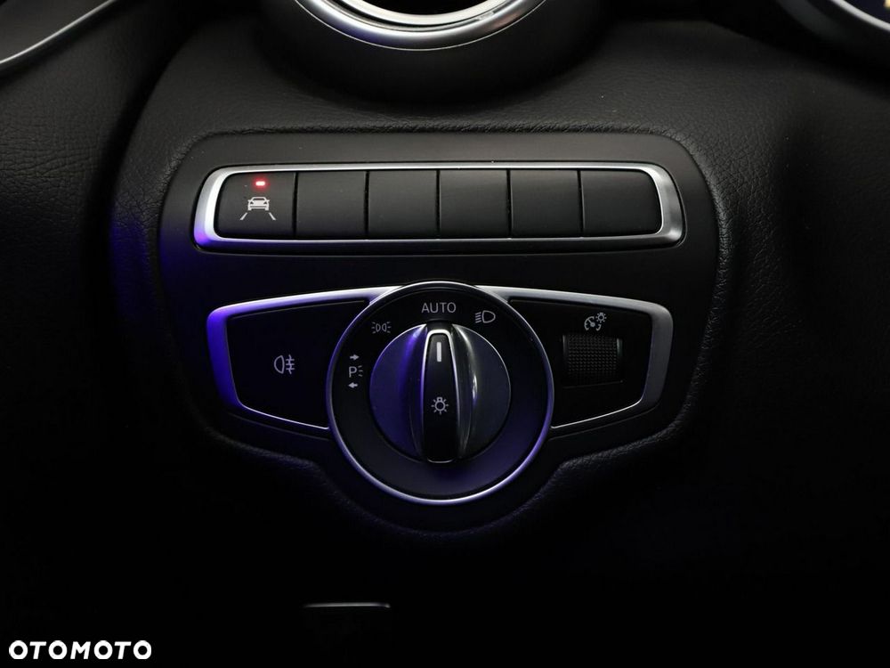 Mercedes-Benz Klasa C 200 d 9G-TRONIC Avantgarde - 36