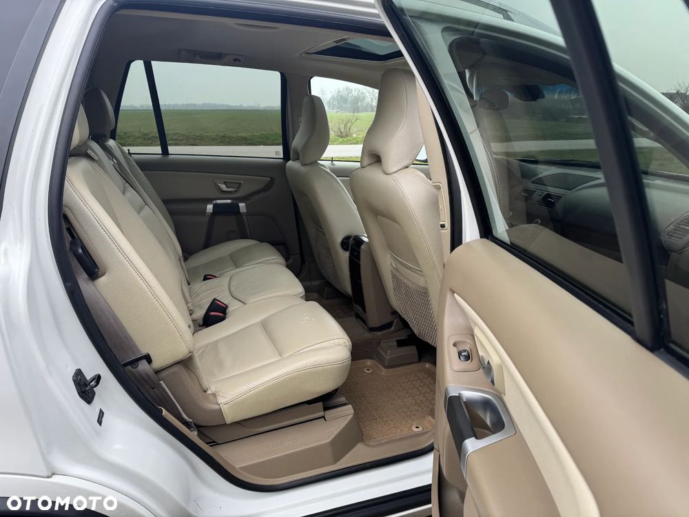 Volvo XC 90 - 21